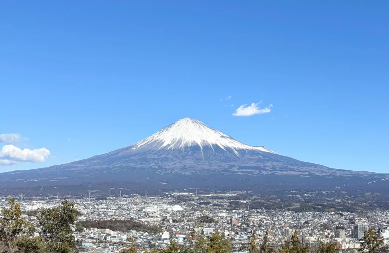 私たちイメージ２